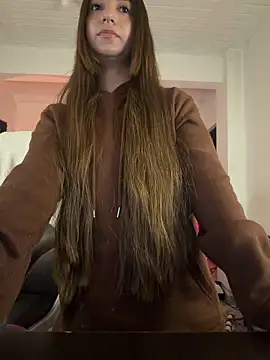 Snapshot of aly_golden_ chatting on 02-04-26, 07:58 aly golden online show from 02-04-26, 07:58