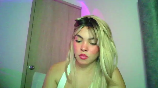 Kiri Cutee online show from 11-11-25, 04:01