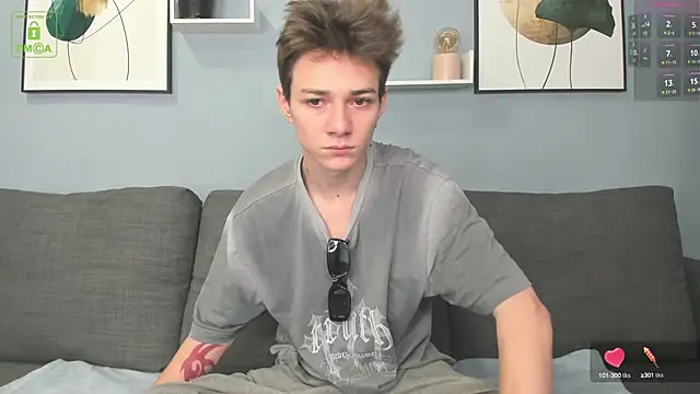 Snapshot of Viego_Pattel chatting on 09-23-25, 11:13 Viego Pattel online show from 09-23-25, 11:13