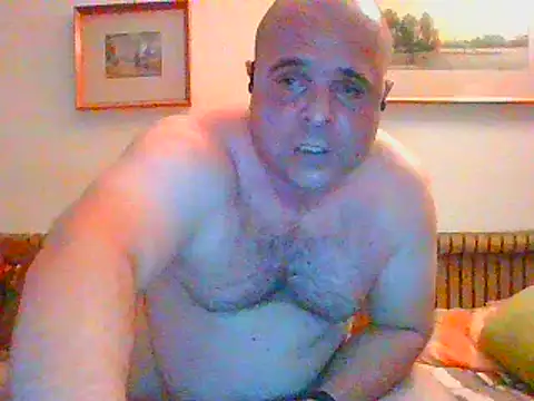 Snapshot of ChristianMouth chatting on 02-08-25, 11:02 ChristianMouth online show from 02-08-25, 11:02