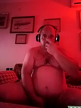 Snapshot of ChristianMouth chatting on 10-17-25, 08:44 ChristianMouth online show from 10-17-25, 08:44