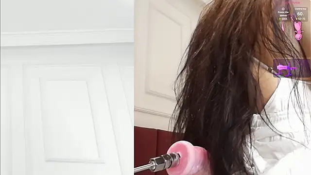 Snapshot of Luna_monroe_ chatting on 02-20-25, 01:51 Luna monroe online show from 02-20-25, 01:51