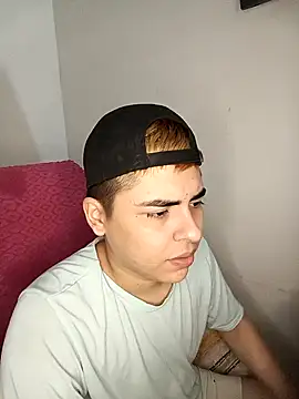 Snapshot of CARKIS-69 chatting on 12-10-24, 04:17 CARKIS-69 online show from 12-10-24, 04:17