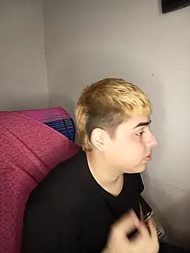 Snapshot of CARKIS-69 chatting on 12-14-24, 06:09 CARKIS-69 online show from 12-14-24, 06:09