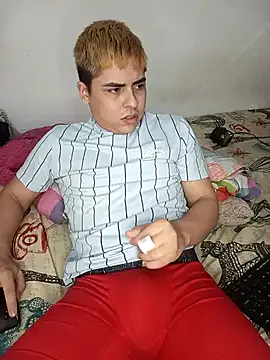 Snapshot of CARKIS-69 chatting on 12-18-24, 08:25 CARKIS-69 online show from 12-18-24, 08:25