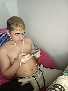 Snapshot of CARKIS-69 chatting on 01-09-25, 07:18 CARKIS-69 online show from 01-09-25, 07:18