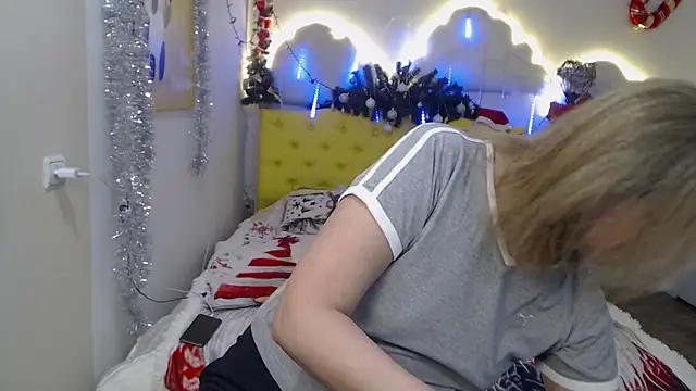 HolyMilfa online show from 12-08-24, 07:26