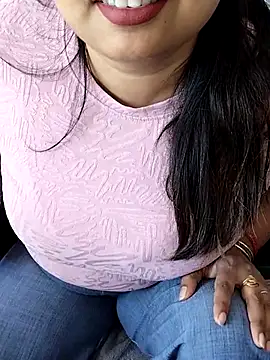 Snapshot of QueenHaryana chatting on 04-29-26, 06:39 QueenHaryana online show from 04-29-26, 06:39