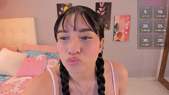 Maia W10 online show from 11-27-25, 12:18