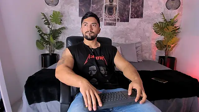 Regan   online show from 03-19-25, 04:03