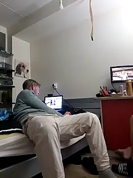 Snapshot of mikeythebestsucker chatting on 10-09-25, 09:57 mikeythebestsucker online show from 10-09-25, 09:57