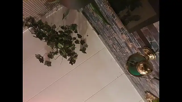 Snapshot of mikeythebestsucker chatting on 10-29-25, 10:06 mikeythebestsucker online show from 10-29-25, 10:06