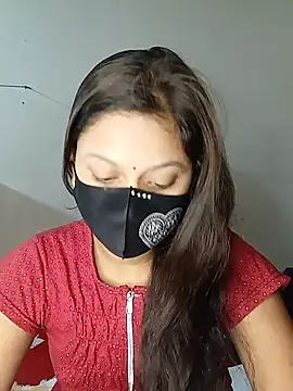 Snapshot of Nadia-2 chatting on 12-08-24, 12:41 Nadia-2 online show from 12-08-24, 12:41