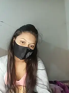 Snapshot of Nadia-2 chatting on 12-19-24, 05:29 Nadia-2 online show from 12-19-24, 05:29