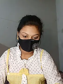 Snapshot of Nadia-2 chatting on 12-28-24, 06:29 Nadia-2 online show from 12-28-24, 06:29