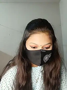 Snapshot of Nadia-2 chatting on 12-31-24, 04:35 Nadia-2 online show from 12-31-24, 04:35