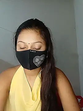 Snapshot of Nadia-2 chatting on 02-05-25, 12:31 Nadia-2 online show from 02-05-25, 12:31