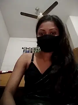 Snapshot of Nadia-2 chatting on 12-02-25, 01:05 Nadia-2 online show from 12-02-25, 01:05