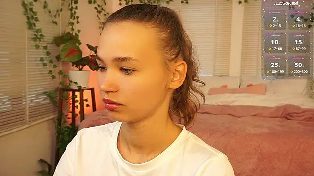 lexicoyy  online show from 11-21-25, 04:11