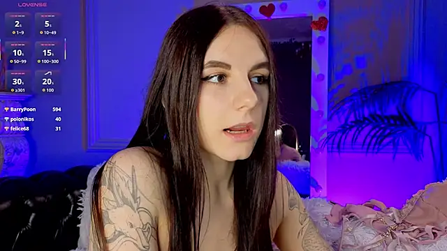 Kelly Woods online show from 04-18-26, 07:07