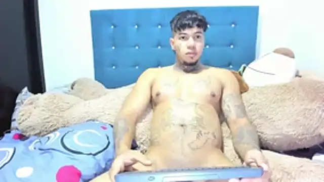 Snapshot of daamonxxx19 chatting on 11-26-25, 11:17 daamonxxx19 online show from 11-26-25, 11:17