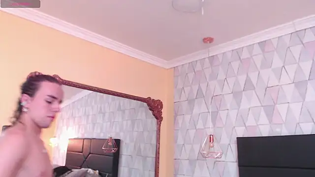 Snapshot of JustinePerry chatting on 02-01-25, 04:35 JustinePerry online show from 02-01-25, 04:35