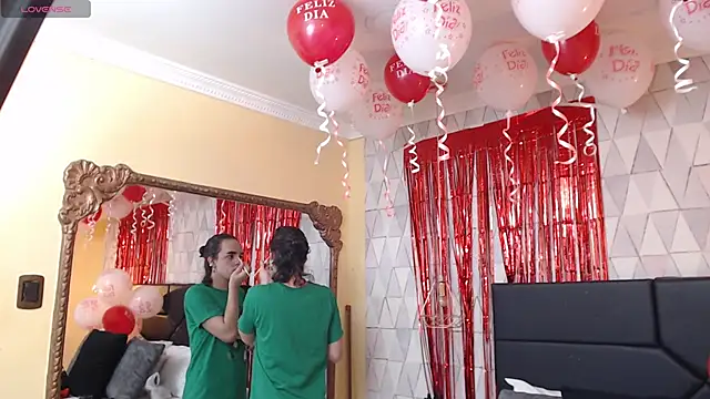 Snapshot of JustinePerry chatting on 02-15-25, 04:03 JustinePerry online show from 02-15-25, 04:03