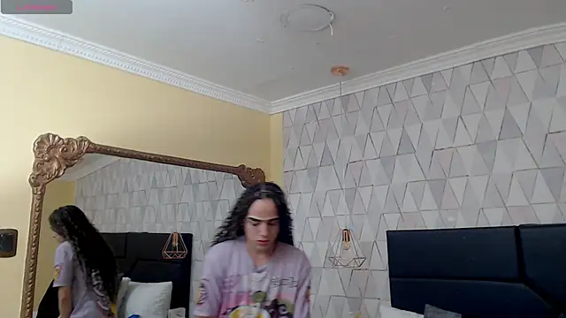 Snapshot of JustinePerry chatting on 03-14-25, 03:59 JustinePerry online show from 03-14-25, 03:59