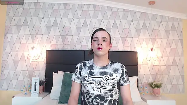 Snapshot of JustinePerry chatting on 09-15-25, 03:17 JustinePerry online show from 09-15-25, 03:17