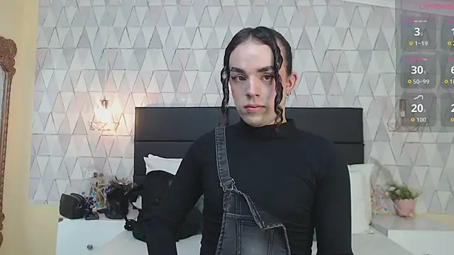 Snapshot of JustinePerry chatting on 09-29-25, 03:33 JustinePerry online show from 09-29-25, 03:33