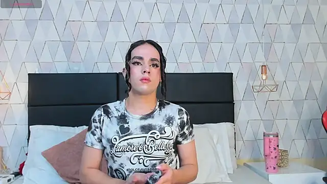 Snapshot of JustinePerry chatting on 11-29-25, 03:09 JustinePerry online show from 11-29-25, 03:09