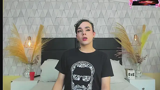 JustinePerry online show from 02-07-26, 04:38