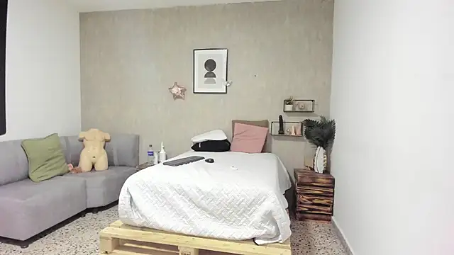 Snapshot of afrodita_martinez chatting on 10-11-25, 06:45 afrodita martinez online show from 10-11-25, 06:45