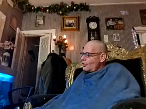 Snapshot of Maikel1981-NL chatting on 01-11-25, 01:06 Maikel1981-NL online show from 01-11-25, 01:06