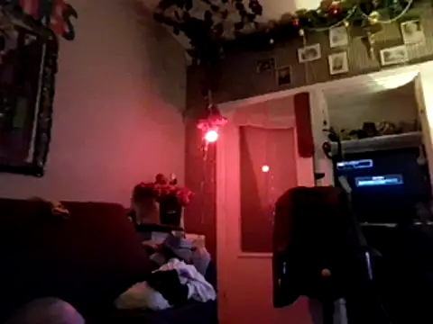 Snapshot of Maikel1981-NL chatting on 01-12-25, 01:00 Maikel1981-NL online show from 01-12-25, 01:00