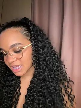 Lucy wilson5 online show from 02-21-25, 07:01