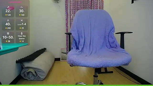 Snapshot of 911Calling chatting on 02-14-25, 02:50 911Calling online show from 02-14-25, 02:50