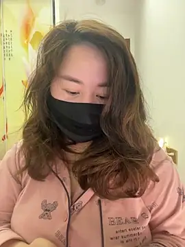 Snapshot of Angie_88 chatting on 02-14-25, 11:42 Angie 88 online show from 02-14-25, 11:42