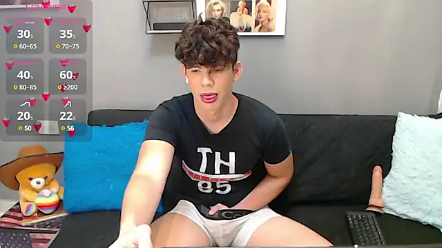 Snapshot of Angelo-cianuro- chatting on 03-13-25, 12:05 Angelo-cianuro- online show from 03-13-25, 12:05