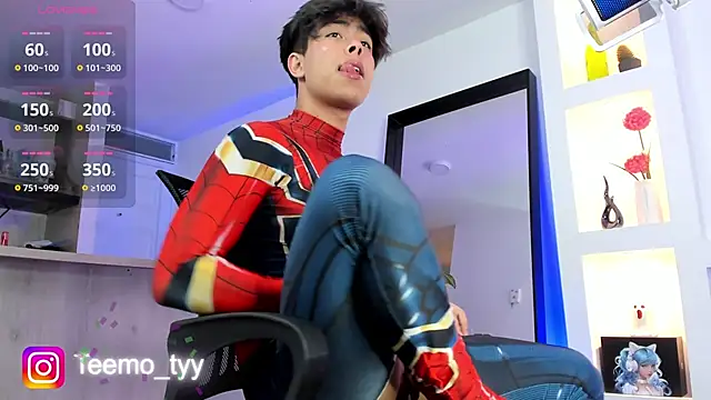 Snapshot of teemotwink chatting on 11-18-25, 10:03 teemotwink online show from 11-18-25, 10:03