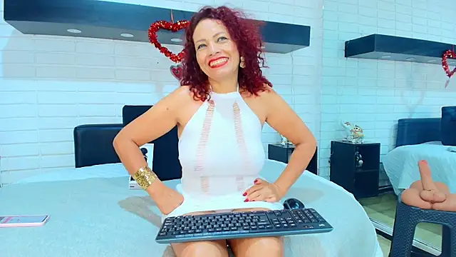 Kasandra Gomez online show from 09-25-25, 12:20