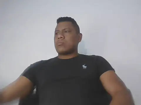latinblack01 online show from 10-06-25, 02:03