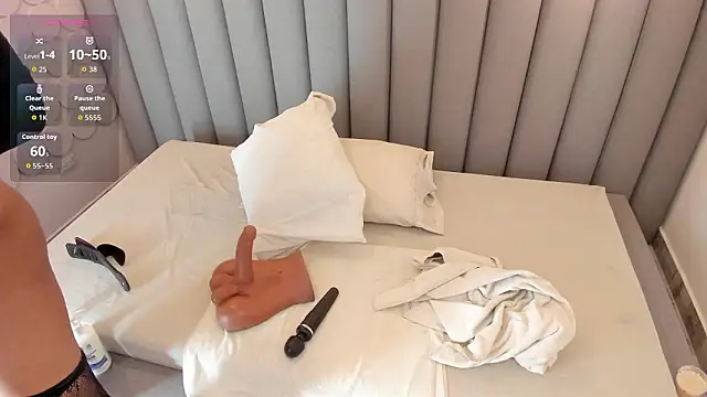 sashamonroe   online show from 03-30-26, 10:38