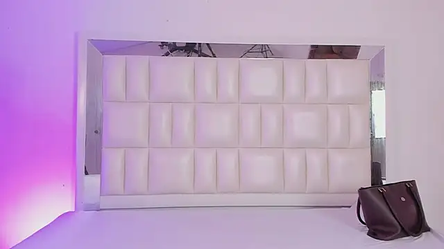 Alhana pulido online show from 01-18-25, 09:02