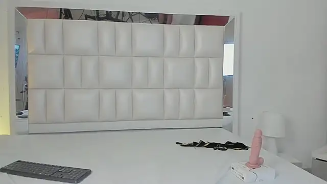 Alhana pulido online show from 02-08-25, 11:13