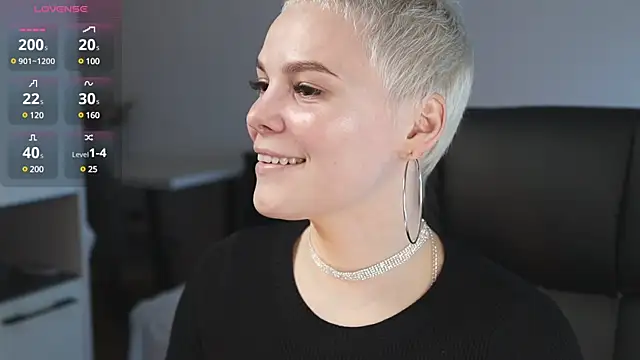 LikaBerry1 online show from 02-19-25, 06:43