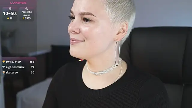 LikaBerry1 online show from 02-19-25, 09:47