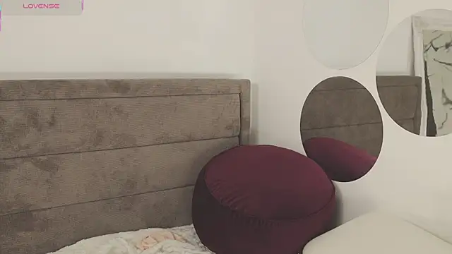 LikaBerry1 online show from 10-01-25, 10:10