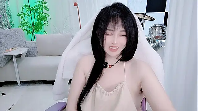 Vaness-a online show from 12-20-25, 01:51