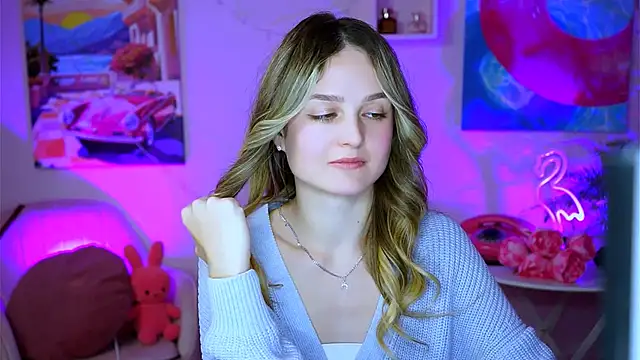 Snapshot of DeboraLarson chatting on 02-09-25, 06:47 DeboraLarson online show from 02-09-25, 06:47